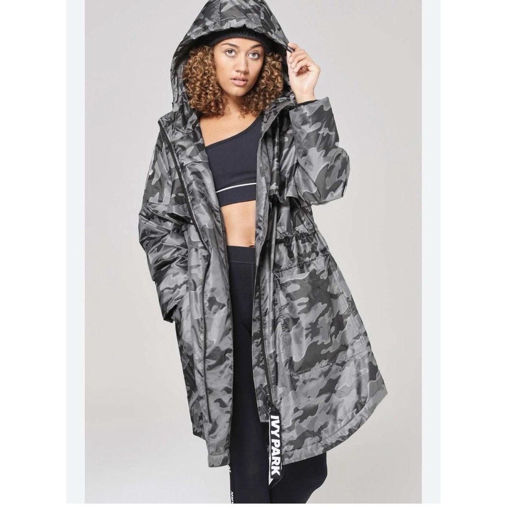 Ivy Park Jacket Medium Beyonce Parka Jacquard Luxe Camouflage Logo Fishtail